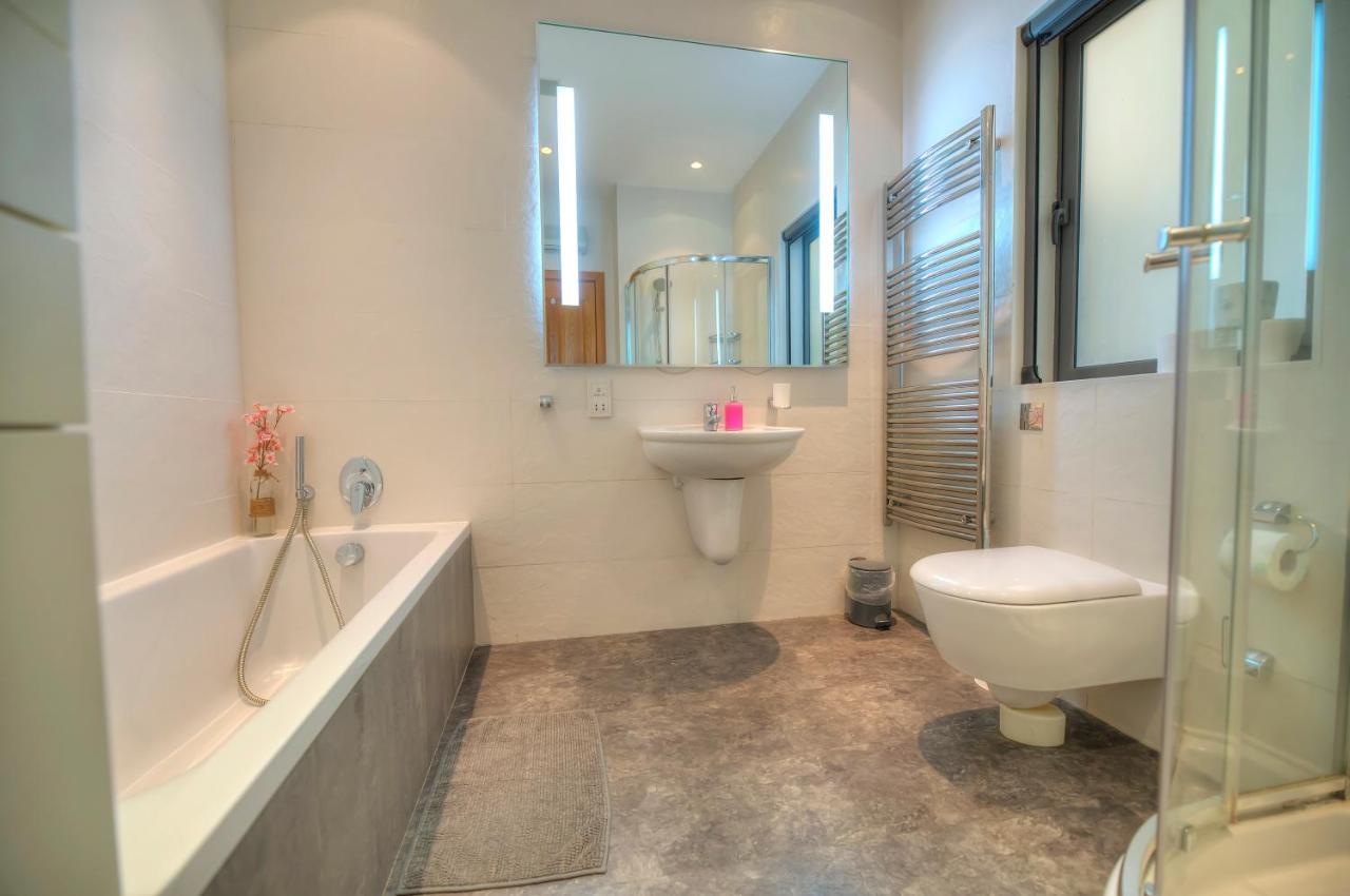 Bright And Spacious 3 Bedroom Apartment With Breathtaking Views - Goslm-5 Sliema Exterior foto